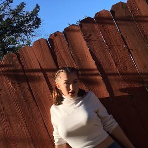 Meet your Posher, Kendra